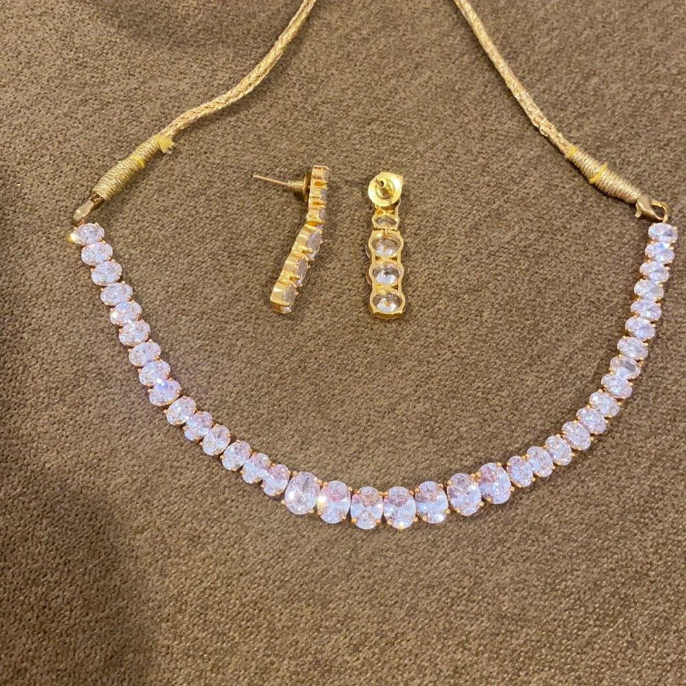 Very beautiful high end jewelry